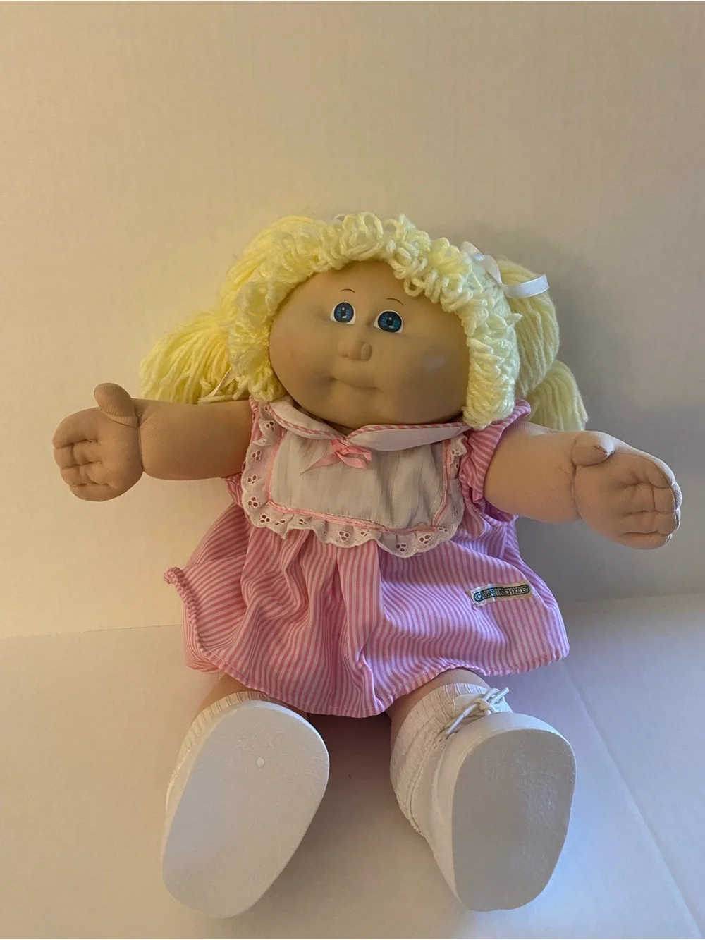 Vintage cabbage patch doll with box